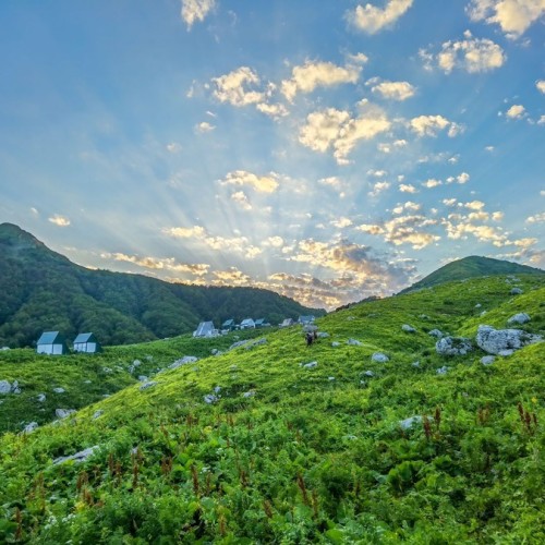 От плато Лаго-Наки к Чёрному морю: поход популярным советским маршрутом через горы