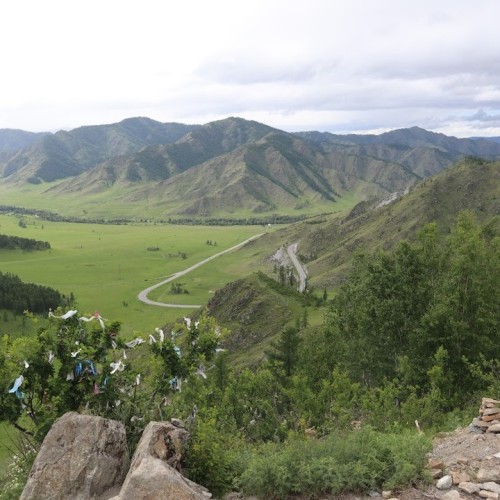 По Чуйскому тракту и перевалу Кату-Ярык с ветерком: трип на машине