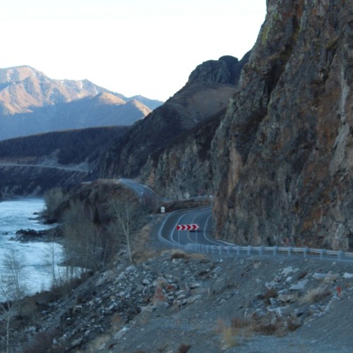 По Чуйскому тракту с алтайским гидом-музыкантом