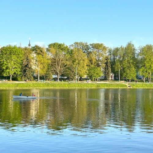 Из Москвы в Великие Луки на выходные с посещением усадеб и мини-концертом