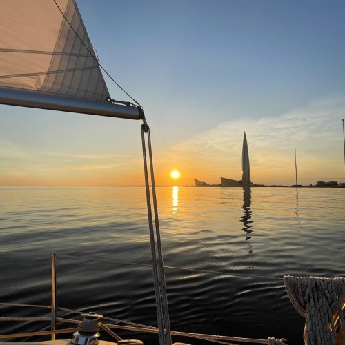 Закат — под парусами!