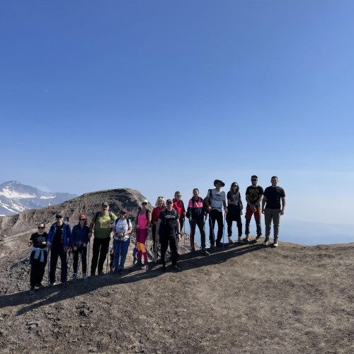 Калейдоскоп впечатлений на Камчатке: треккинги, вулканы и горячие источники