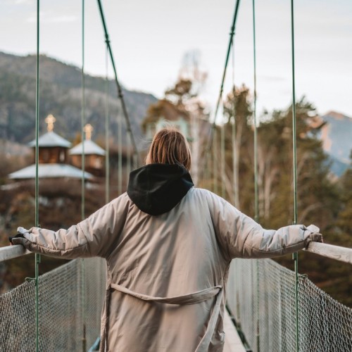 По знаковым местам Алтая с чаепитием у травницы и моторафтингом по Катуни