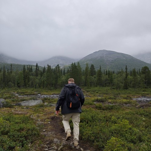 Треккинг в Хибинах без рюкзаков: экспресс-перезагрузка