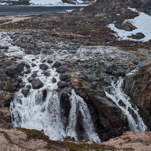 Путешествие в Арктику только для вас: Мурманск, Териберка, северное сияние и локации на ваш выбор