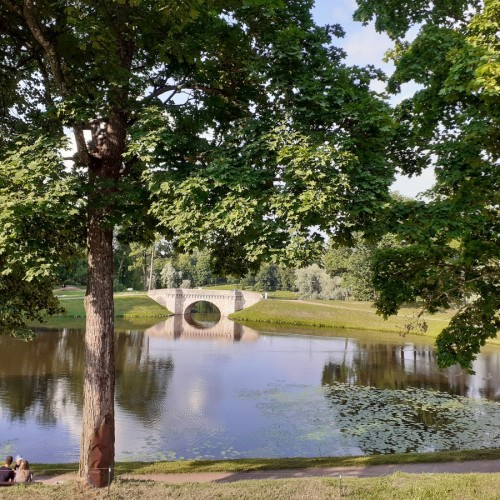 Гатчинский дворцовый парк: история и легенды