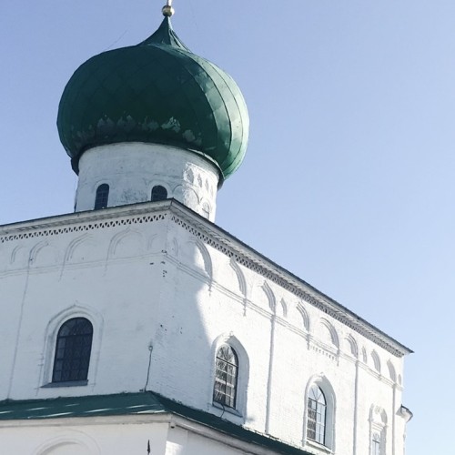 Из Петербурга к древним монастырям