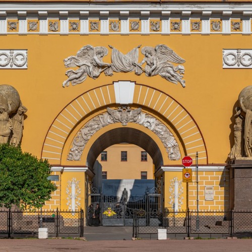 Петербург глазами горожан: легенды и истории