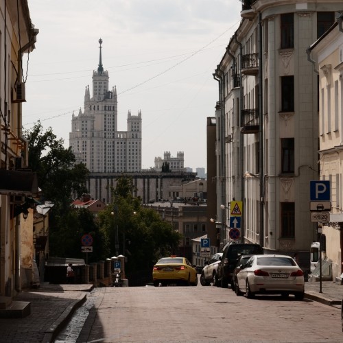 Фотоэкскурсия по атмосферным улочкам Ивановской горки