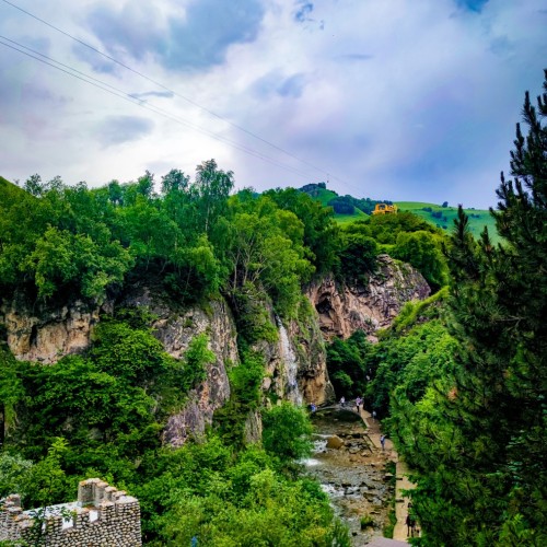 Туда, где горы и минеральная вода: Кисловодск, Пятигорск, Ессентуки и Домбай