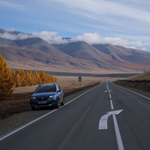 Знакомство с Алтаем своей компанией: снежные вершины, кристальные озёра и заповедные тропы