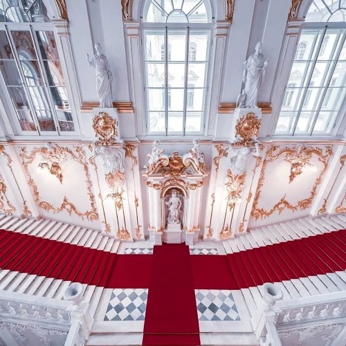 Утренняя экскурсия по Эрмитажу