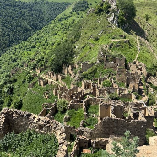 Дюны, горы, бирюза Сулака: по Дагестану на джипах