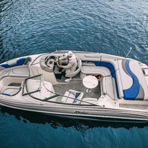 Развод мостов — на катере