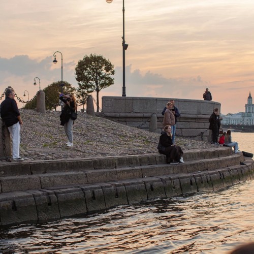 Полуденный выстрел у Петропавловской крепости