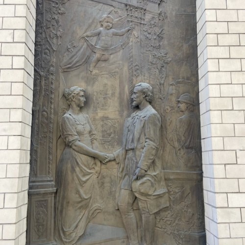 Два дома в одном: экскурсия по особнякам Матильды Кшесинской и Василия Бранта