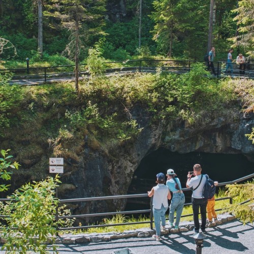Групповое путешествие в царство мрамора — Рускеалу