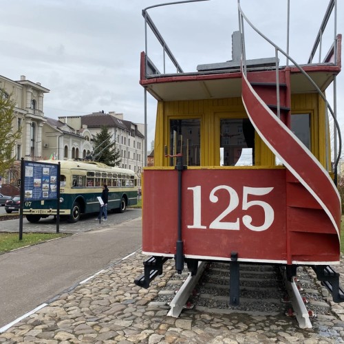 По Казани на трамвае и метро