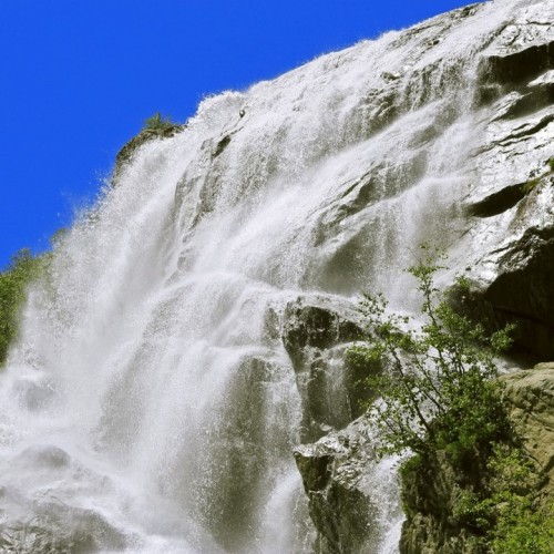 Прогулки по Домбаю: треккинги налегке к ущельям, горам и озёрам