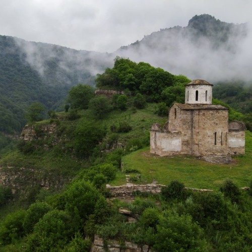 Окрестности Домбая в мини-группе: автопутешествие по знаковым локациям