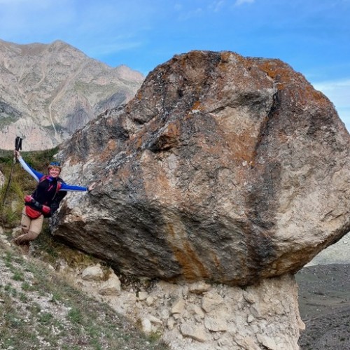 Треккинг в Чегемском ущелье без рюкзаков с проживанием в гостевом доме (всё включено)