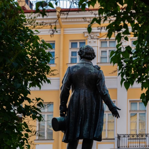 Последний год Пушкина (в мини-группе)