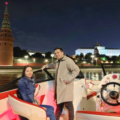 Сверкающая Москва: ночная прогулка на катере