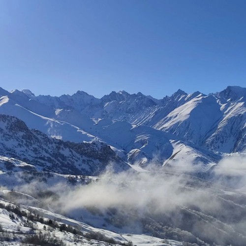 Осетинские выходные: уютный Владикавказ и впечатляющие ущелья