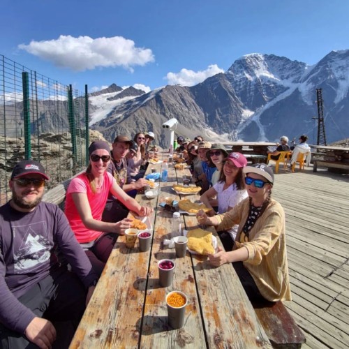 Лёгкий треккинг в Приэльбрусье с проживанием в гостинице