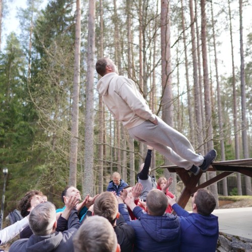Мужской ретрит: перезагрузка в кругу единомышленников с практиками, тренировками и баней