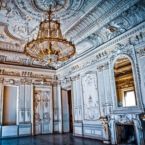 Экскурсия в закрытый особняк Брусницыных