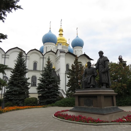 Исследовать Казанский кремль — объект ЮНЕСКО