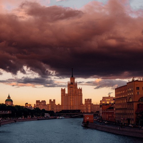 Москва — город, где живут звёзды