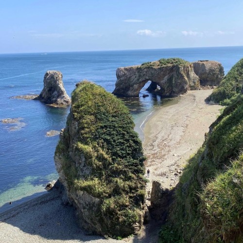 Знакомство с Сахалином в мини-группе: Тихая бухта, мыс Великан и побережье Охотского моря