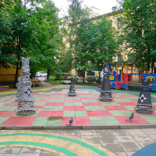 Примечательные дворы Петербурга — для детей и взрослых