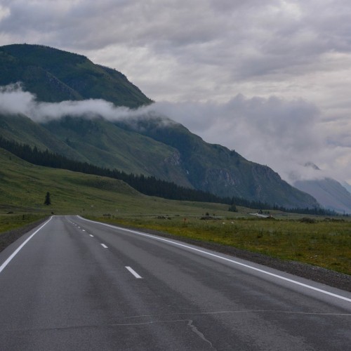 Знакомство с Алтаем своей компанией: снежные вершины, кристальные озёра и заповедные тропы