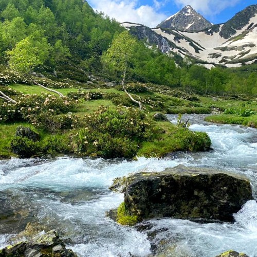 Больше треккинга и озёр в Архызе: без рюкзаков и с проживанием в гостинице