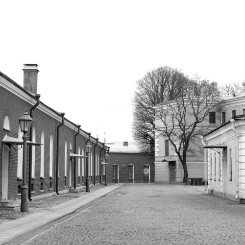 Нуар Петропавловской крепости: от лобного места до политической тюрьмы