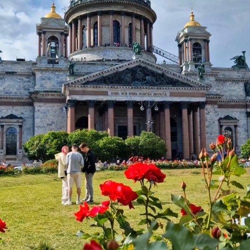Пешком по Петербургу