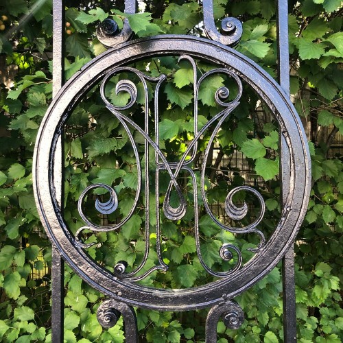 Аптекарский и Каменный острова на авто: особняки, дачи и респектабельные кварталы