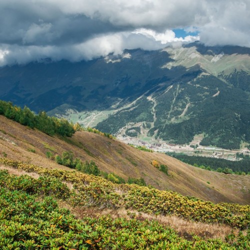Край разноцветных озёр: треккинг налегке в Архызе с проживанием в палатках