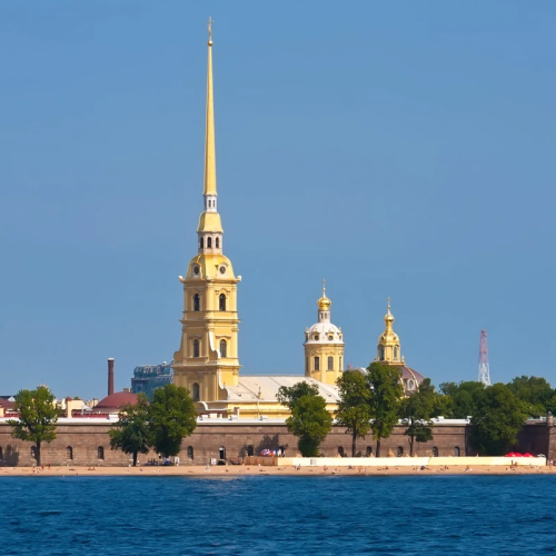 Автобусная экскурсия по центру Петербурга + Эрмитаж (билет включён)