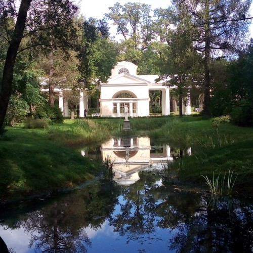 Императорские резиденции Петербурга: дворцово-парковый ансамбль в Павловске