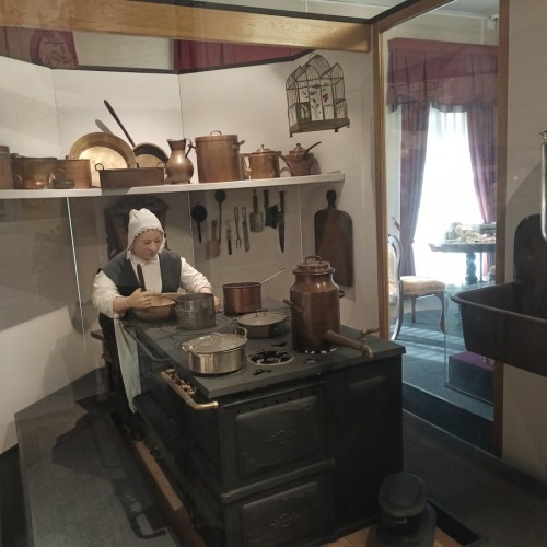 Комендантский дом: наглядная история Петербурга