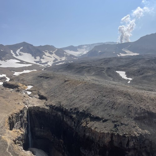 Калейдоскоп впечатлений на Камчатке: треккинги, вулканы и горячие источники