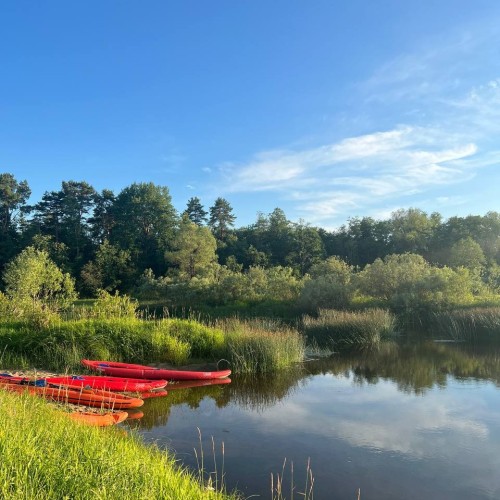 Подальше в лес: сплав на байдарках по реке Медведице