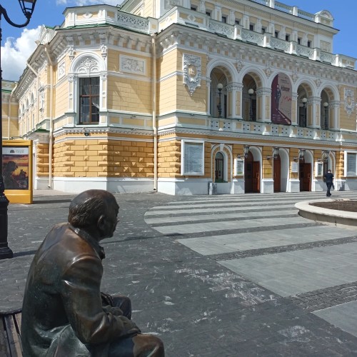 По визитным карточкам Нижнего Новгорода