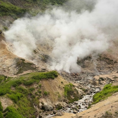 Там с коптера видны вулканы: экспедиция по Камчатке с выходом в море