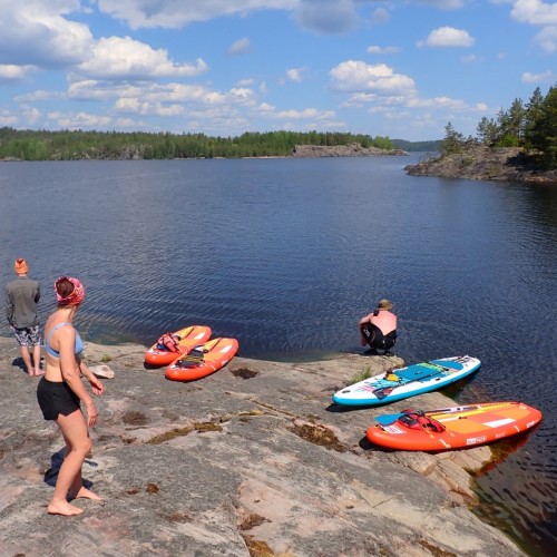 Выходные в Карелии на природе: сапы, баня и Ладога