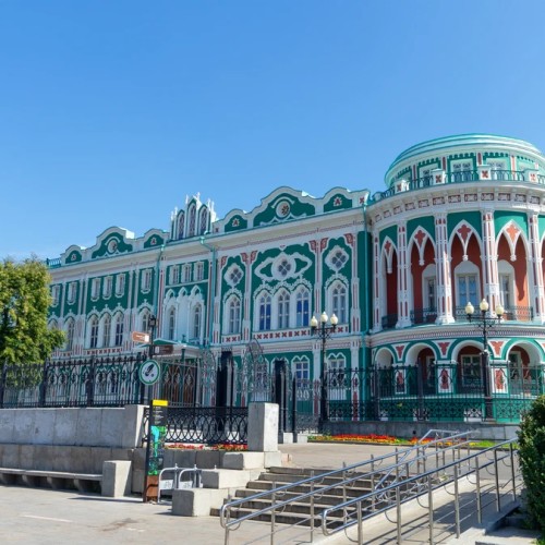 Все грани Екатеринбурга на автомобиле